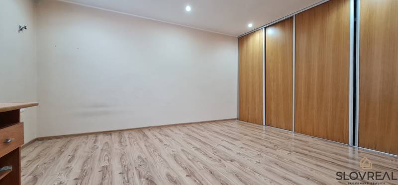 WhatsApp Image 2026-02-19 at 19.40.21 (3).jpeg