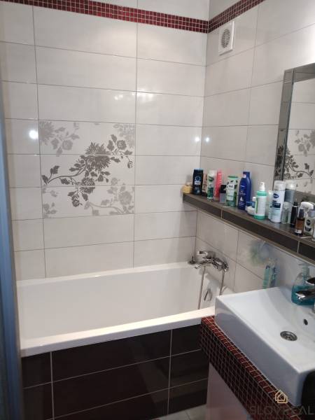 levice 4kúpelňa.jpg